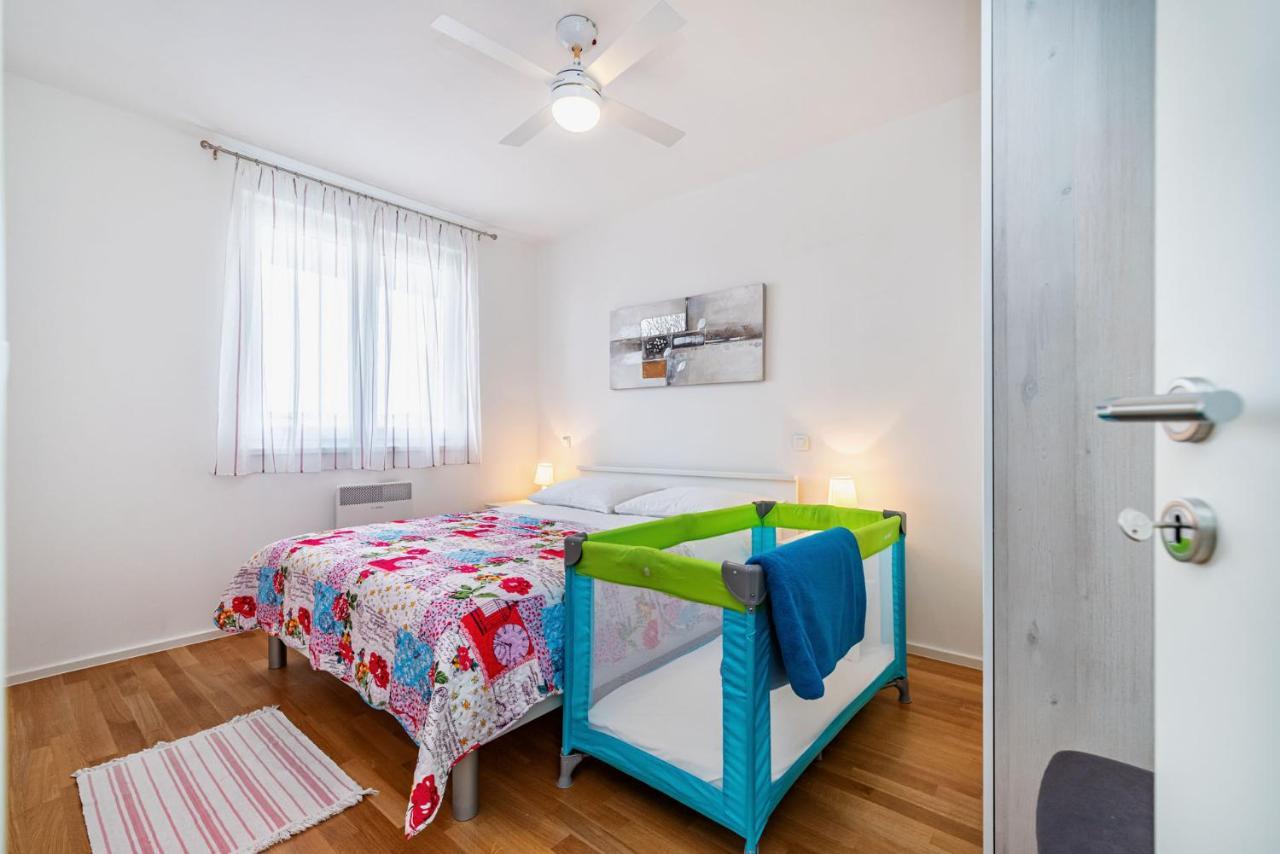 Ferienwohnung Ap Stella, Center Of Zadar, 2Br, Parking Exterior foto