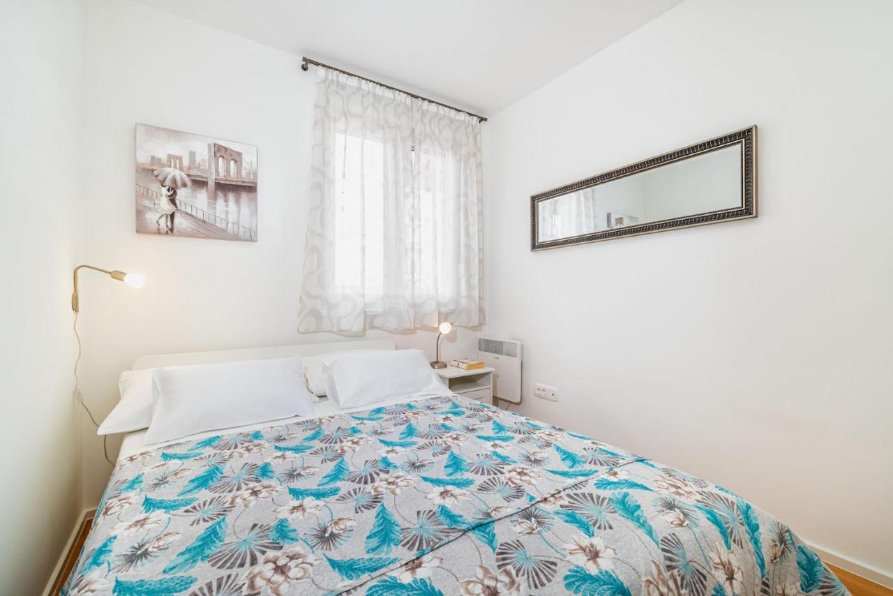 Ferienwohnung Ap Stella, Center Of Zadar, 2Br, Parking Exterior foto