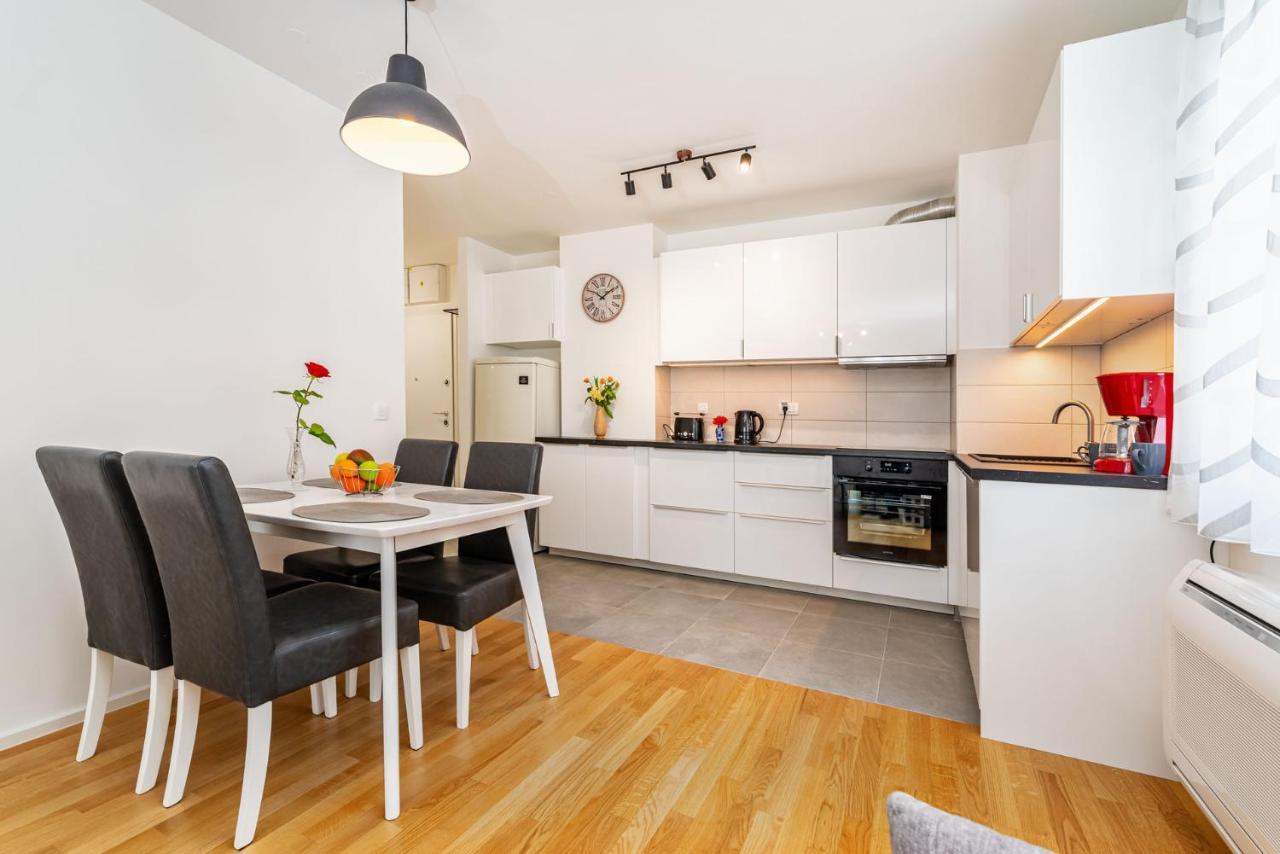 Ferienwohnung Ap Stella, Center Of Zadar, 2Br, Parking Exterior foto