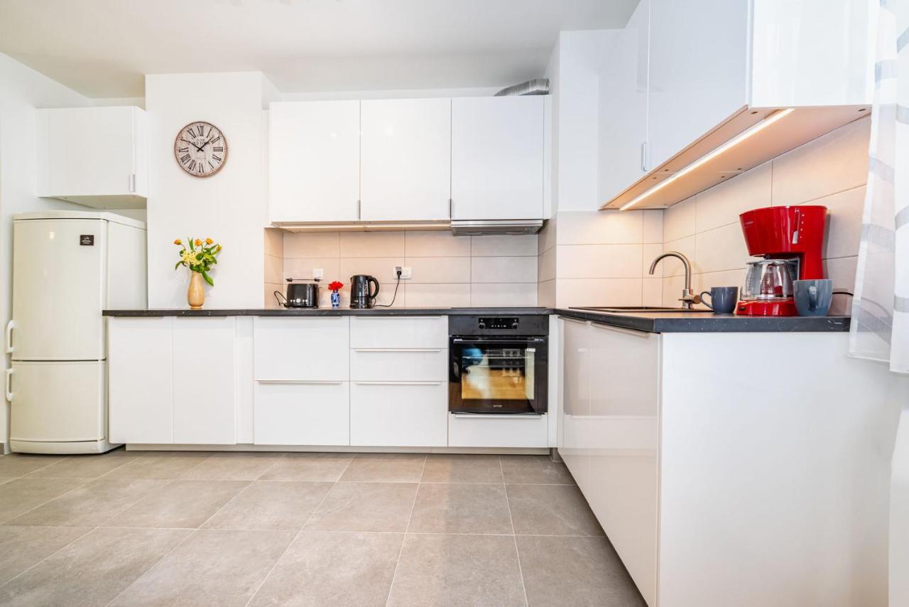 Ferienwohnung Ap Stella, Center Of Zadar, 2Br, Parking Exterior foto